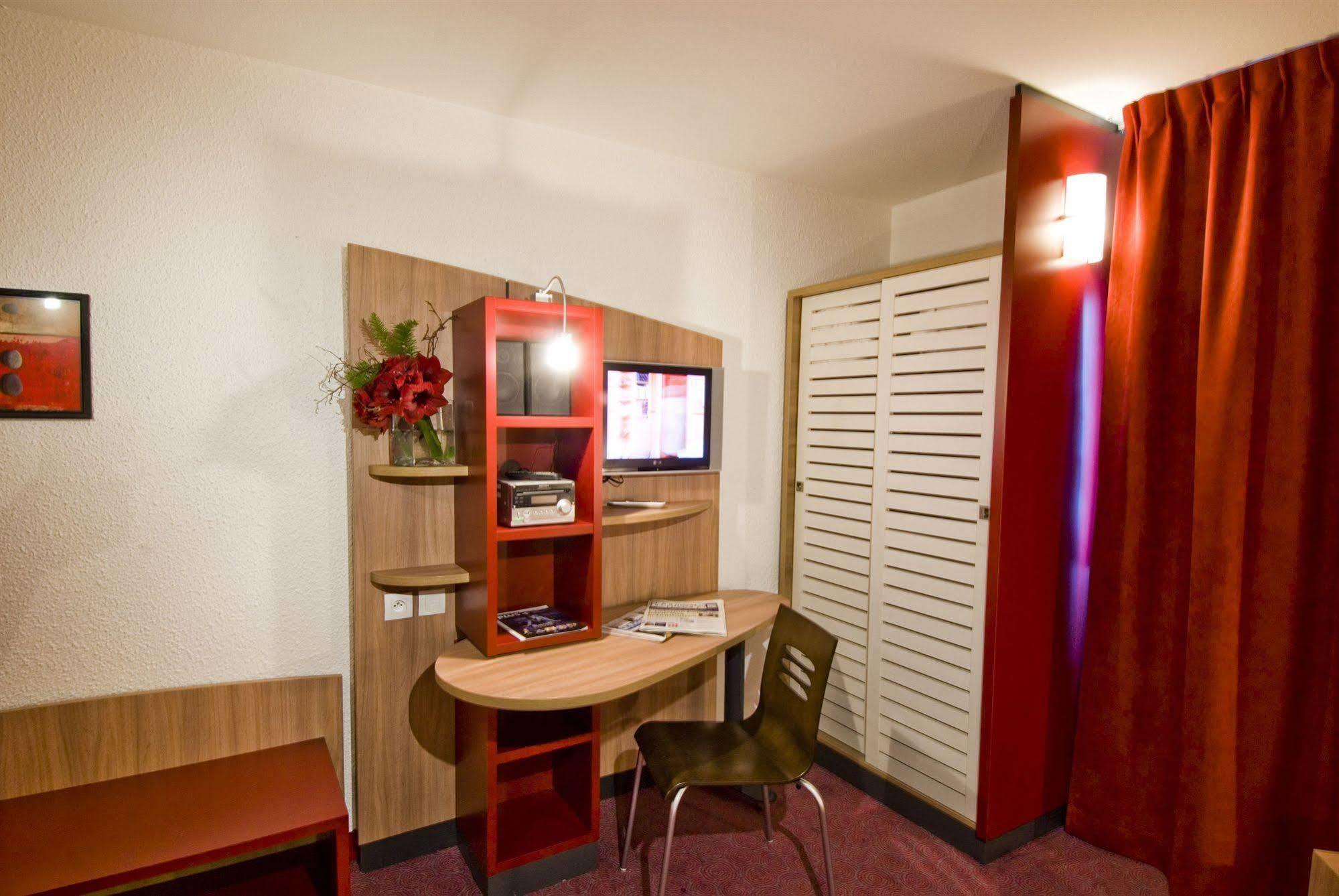 Canal Suites Pantin Exterior photo